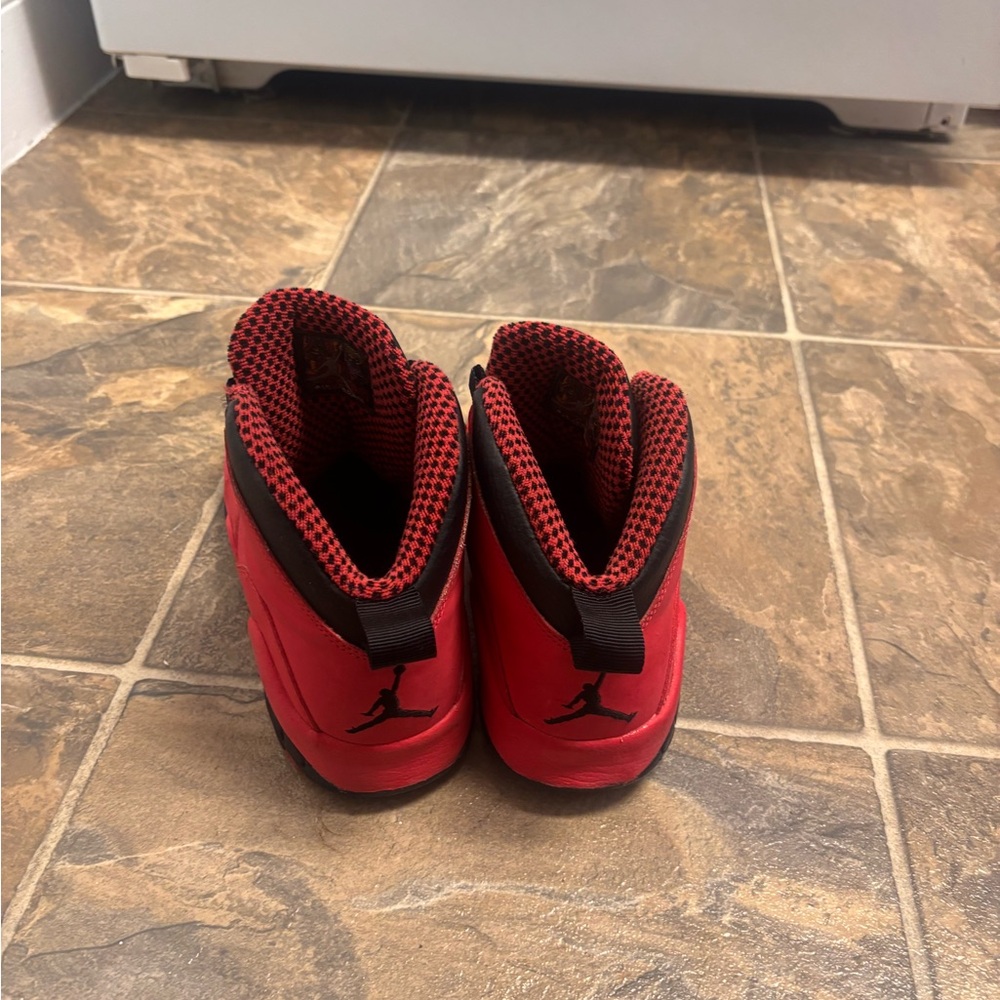 Retro Jordan 10s fusion red - Picture 4 of 5